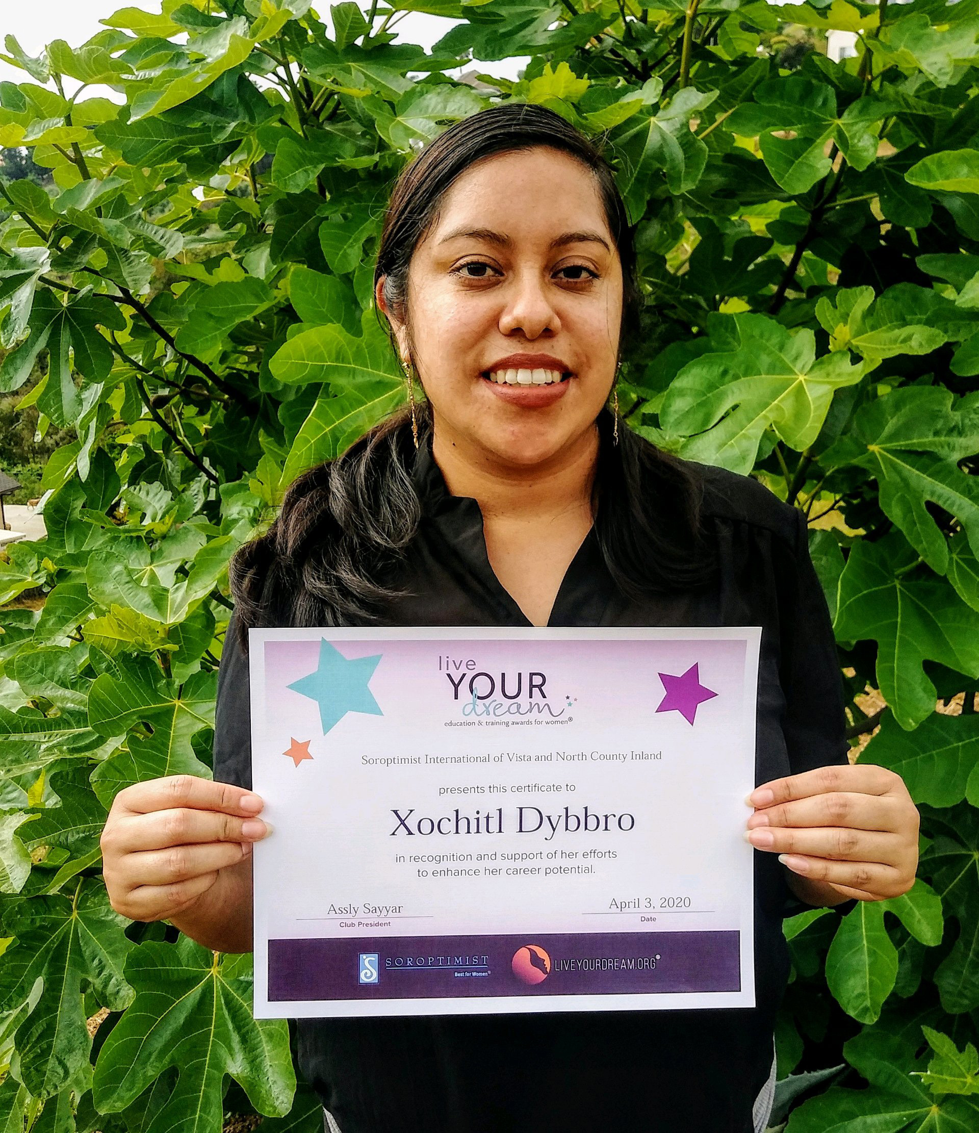 XochitlwithLYDAward